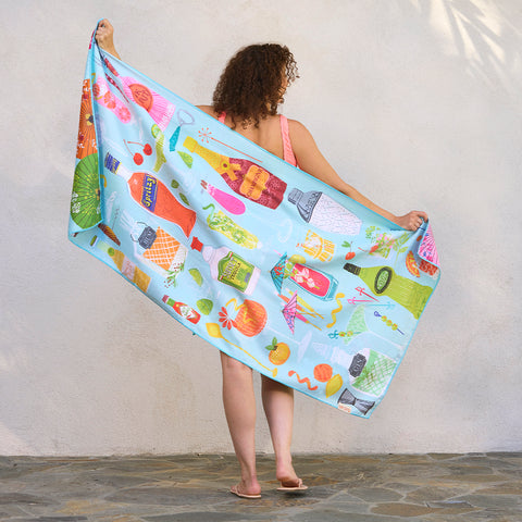 5 O'Clock Somewhere Microfiber Go Big Towel