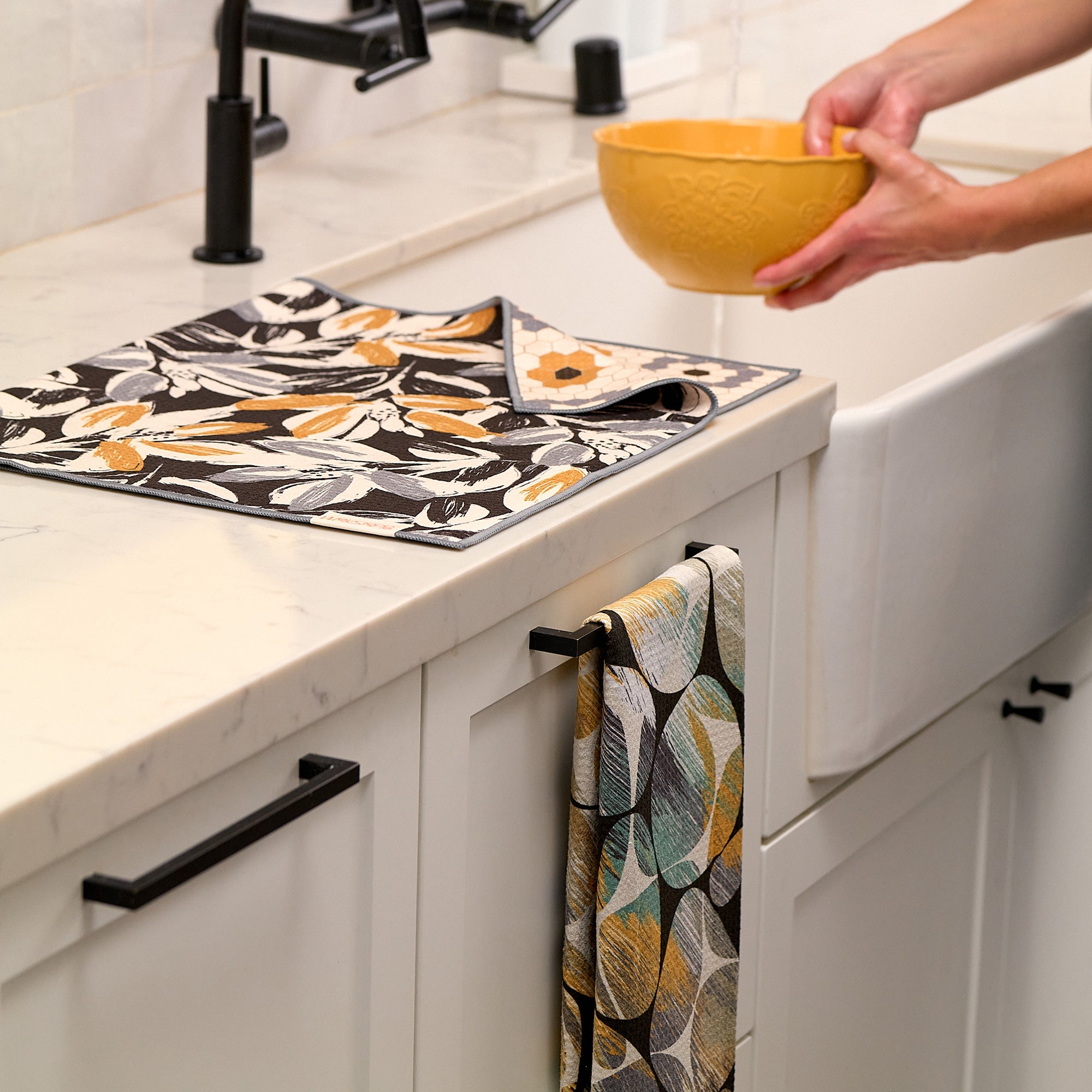 Leaf Tiles Microfiber Kitchen Towel