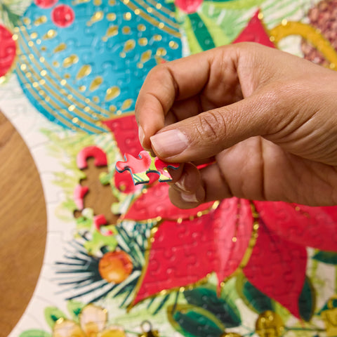 Holiday Wreath 1000 Piece Puzzle