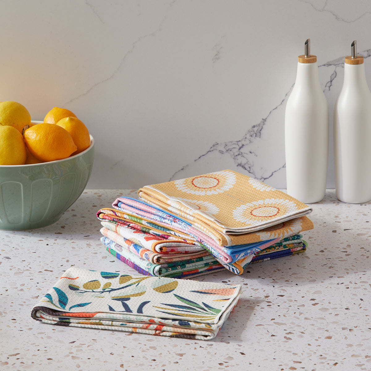 Art by Amy Suther, sunflower chains, floral pattern, reversible microfiber towels, artistic kitchen towels, kitchen towels